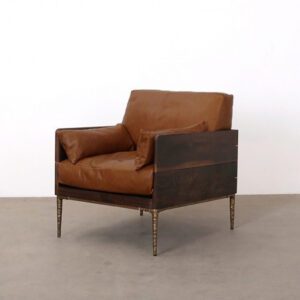 Kulu 焦燻橡木皮革沙發