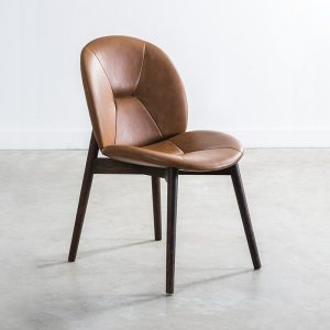 Pacha 焦燻橡木皮革座椅