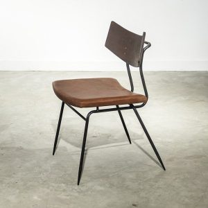Soli 焦燻橡木皮革座椅